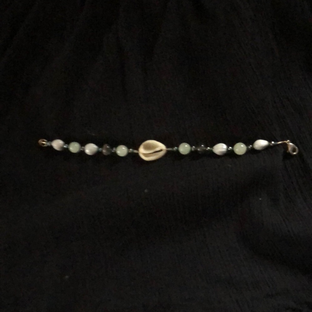 7.25” BEADED BRACELET